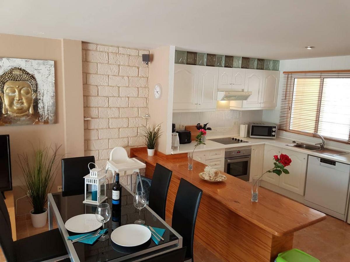 Villa Roque del Conde 3 with fantastic sea view, terrace, pool, Wifi, SAT-TV, garage Costa Adeje  Esterno foto