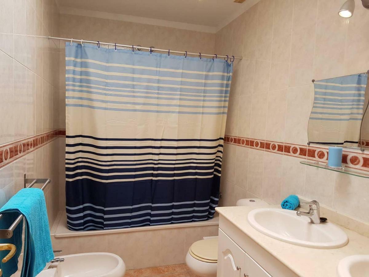 Villa Roque del Conde 3 with fantastic sea view, terrace, pool, Wifi, SAT-TV, garage Costa Adeje  Esterno foto