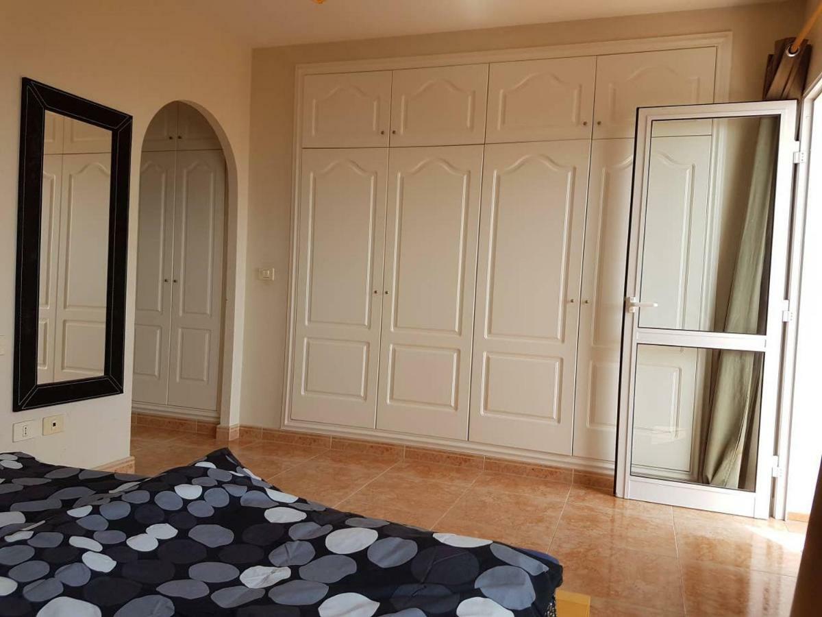 Villa Roque del Conde 3 with fantastic sea view, terrace, pool, Wifi, SAT-TV, garage Costa Adeje  Esterno foto