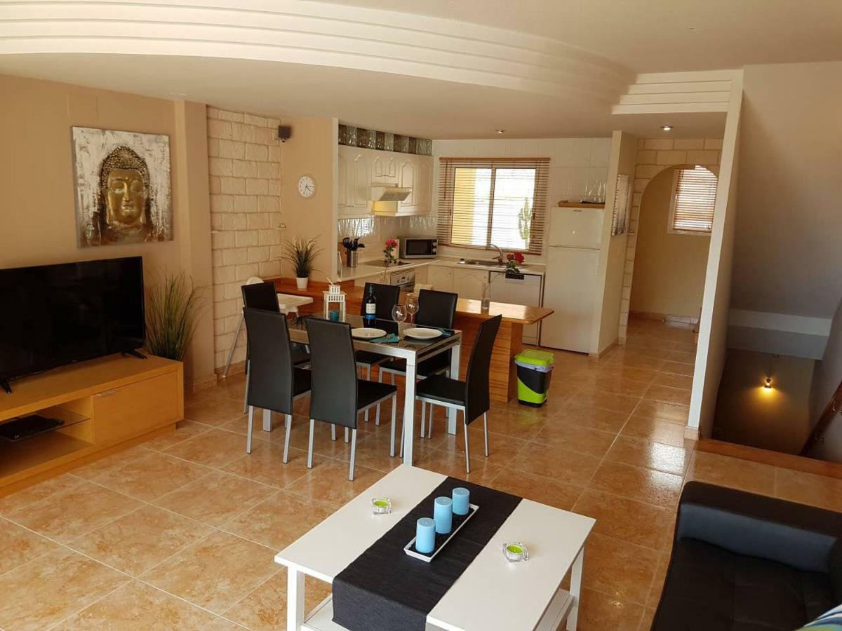 Villa Roque del Conde 3 with fantastic sea view, terrace, pool, Wifi, SAT-TV, garage Costa Adeje  Esterno foto